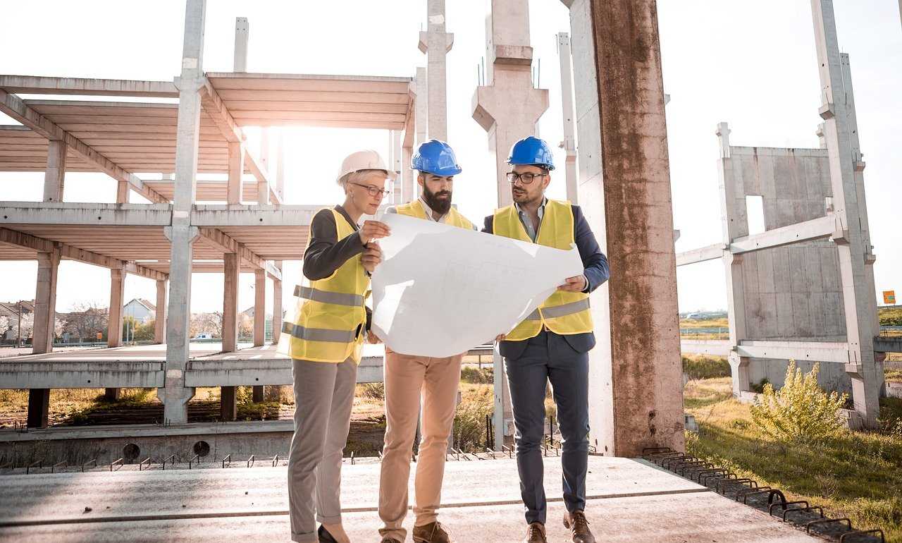 Lyon Engenharia tem empregos pelo país